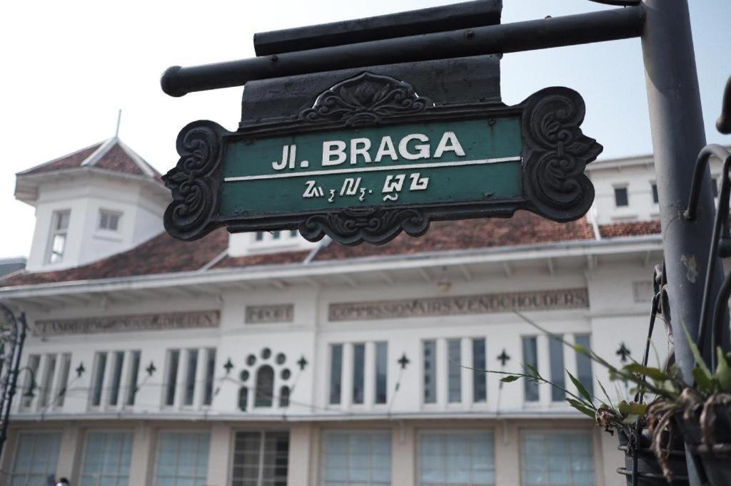 Kedaton Hotel Bandung Luaran gambar