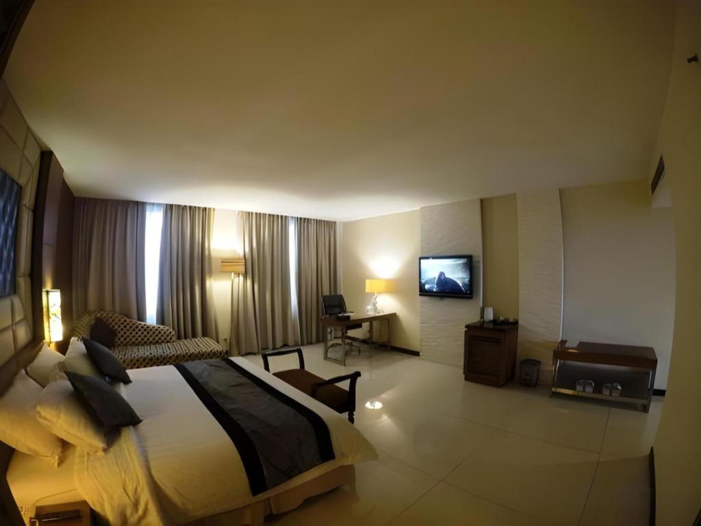 Kedaton Hotel Bandung Luaran gambar