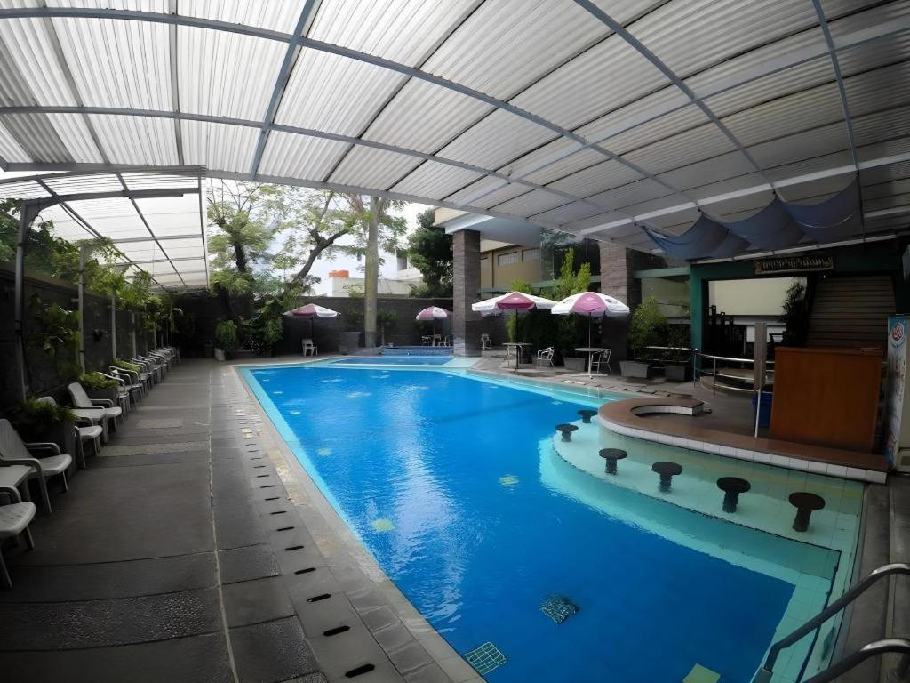 Kedaton Hotel Bandung Luaran gambar