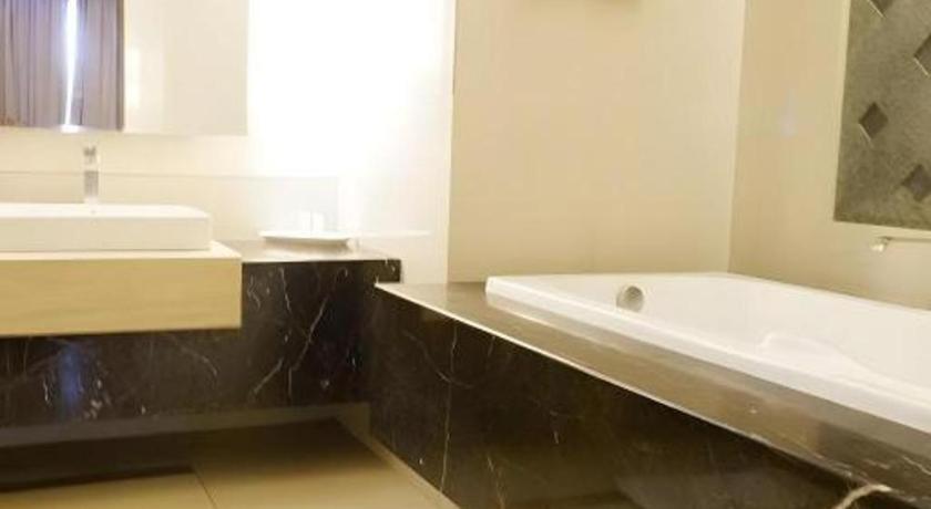 Kedaton Hotel Bandung Luaran gambar