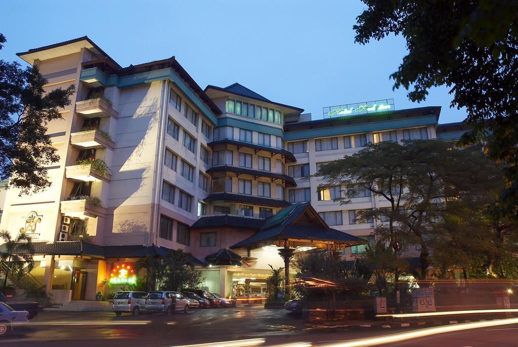 Kedaton Hotel Bandung Luaran gambar